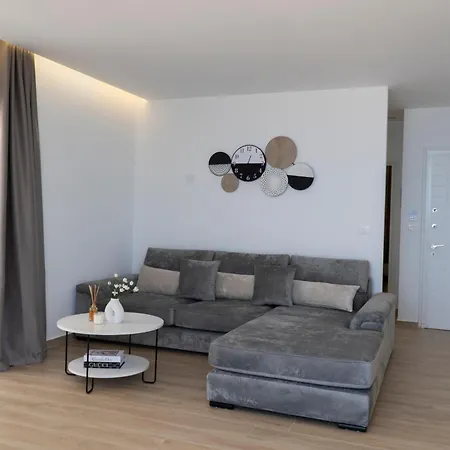 Apartment Mateo Sarande